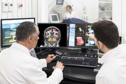 Inteligencia Artificial integrada en la última tecnología médica para llegar allá donde el ojo no ve